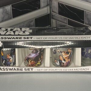 STAR-WARS 4 SHOT GLASSES SET IN BOX - 1.5 OZ EACH - PRINCESS LEIA